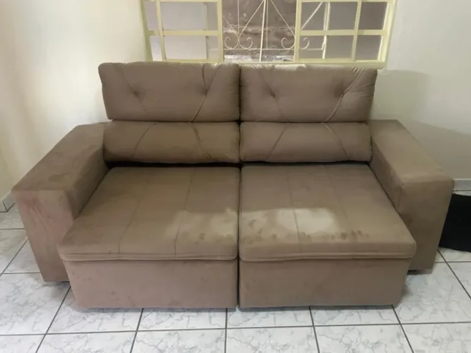 Sofá retrátil reclinável