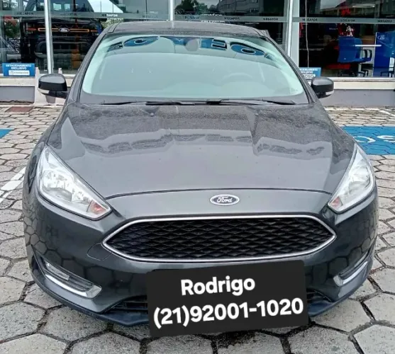 FOCUS 2.0 SE FLEX 4P POWERSHIFT AUTOMATICO 2017/2018 COM 41.316KMS RODRIGO