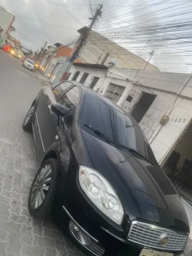 Fiat Linea Absolute 1.9/1.8 Flex Dualogic 4P 2011