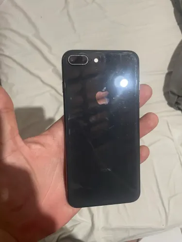 iPhone 8 Plus 64g Preto