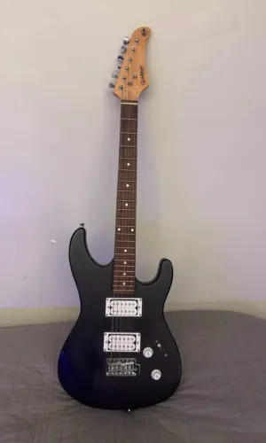 Guitarra: rock/metal com pedaleira (usada)