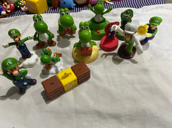 Yoshi miniatura super mario Mc Donalds kit
