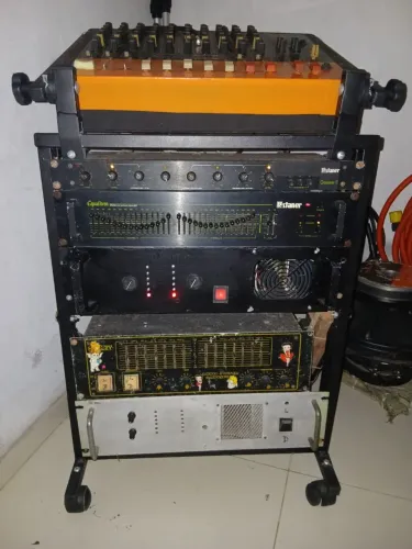 Vendo mesa de som