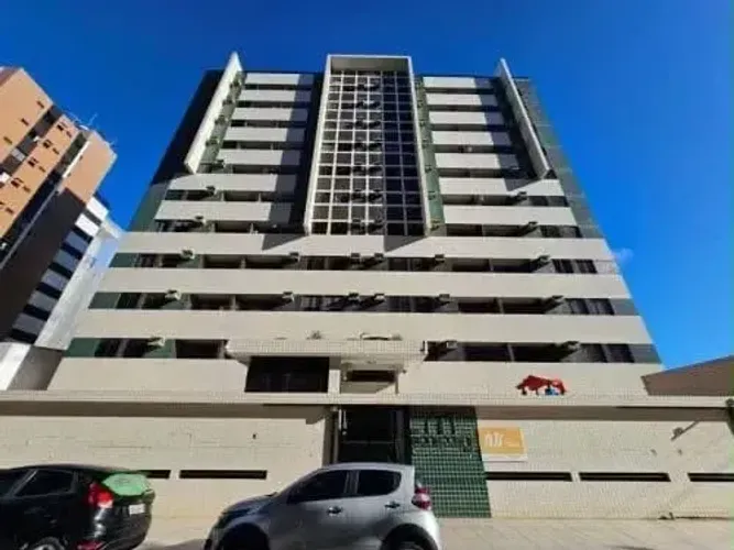 PONTA VERDE: Vendo APARTAMENTO à 2 QUADRAS do MAR, PERTO da PRAÇA LIONS