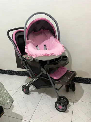Conjunto carrinho + bebe conforto