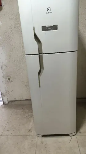 Geladeira Electrolux frost free