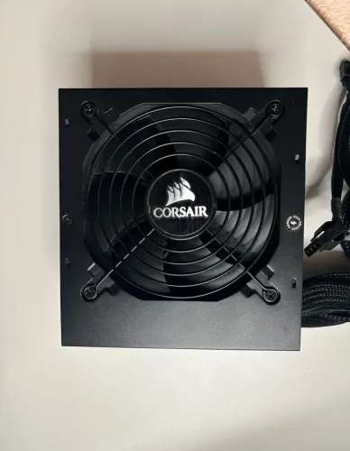 Fonte Corsair CX450 - Estado de Nova