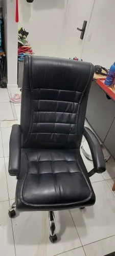 Cadeira presidente, extrema qualidade, pouco uso