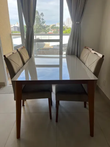 Mesa Laqueada 1,35x0,90