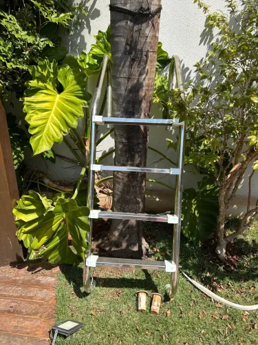 Escada para piscina