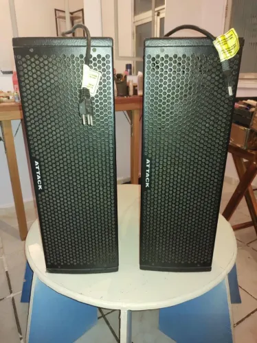 Par de Caixa de som Attack VRV 206A