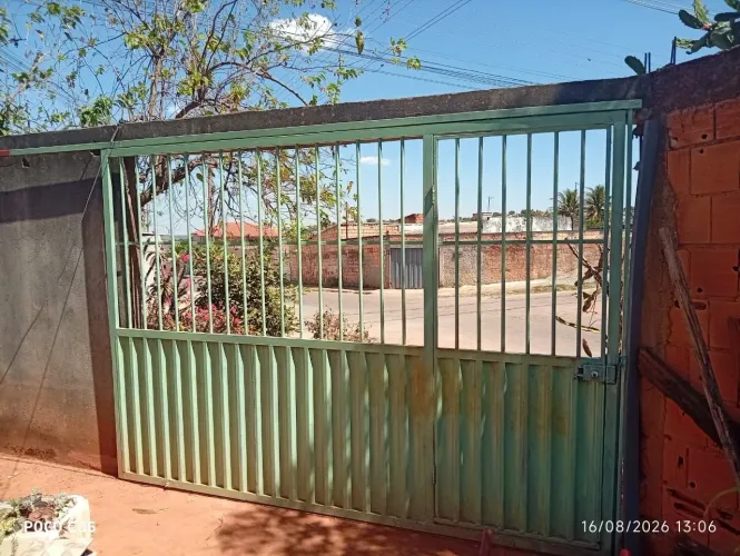 Vende se esse portão