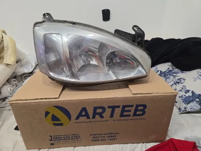 *PROMOÇÃO SOMENTE HOJE* Par de Faróis Originais Corsa Joy/Premium 