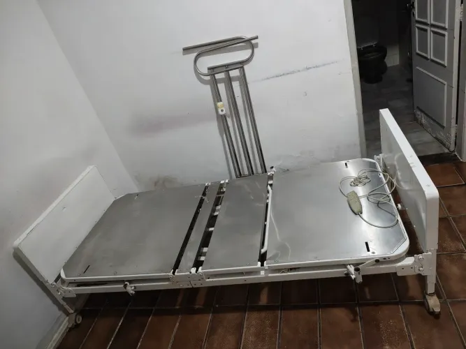 Cama hospital elétrica articulada