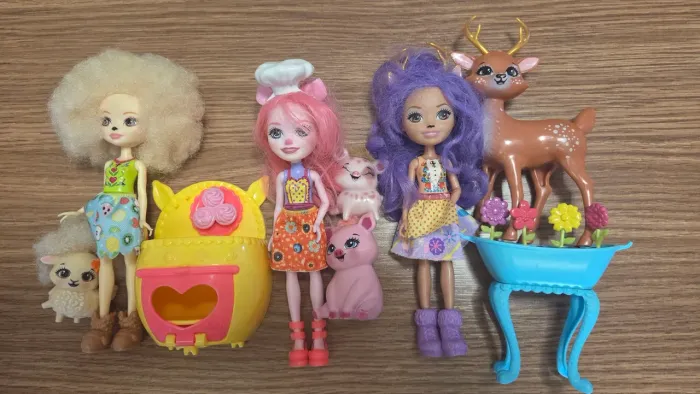 Bonecas Enchantimals originais ( lote)