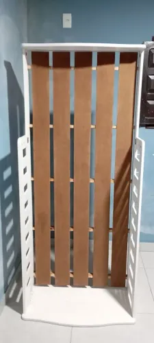 cama montessoriana infantil