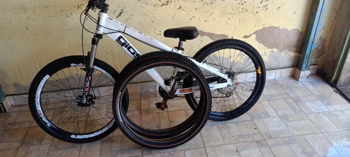 Bicicleta GIOS 4 TRIX 2023 + 2 PNEUS EXTRA DE GRAÇA