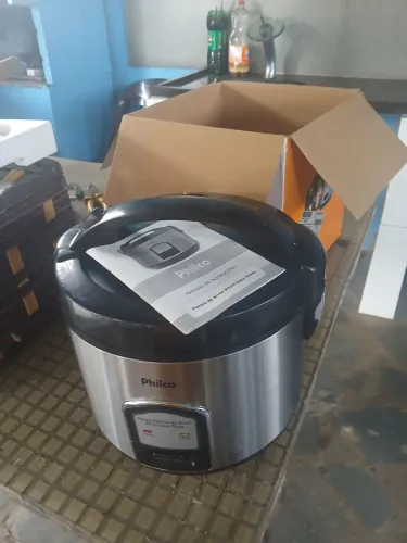 Panela eletrica philco nova