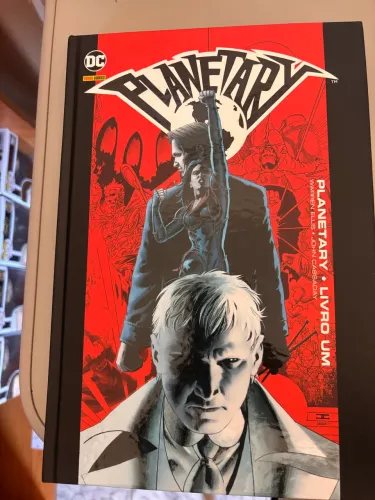 Hq Planetary , livro um Dc comics Panini