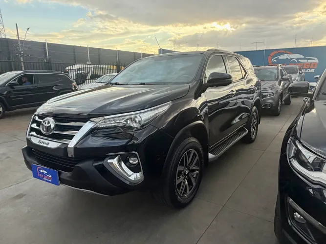 Toyota Hilux SW4 SRX 4X4 2.8 TDI 16V Dies. Aut. 2020