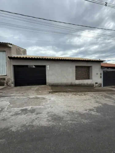 VENDO CASA EM ARLINDO VILLASCHI VIANA