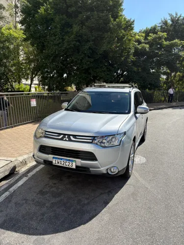 Mitsubishi Outlander 2.0 16V 160cv Aut. 2015