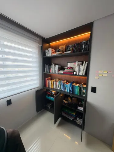 Estante em MDF com LED | Moderna | 1,30 m | Estado de Novo