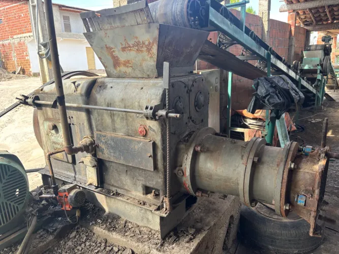 Maromba para produção de tijolo 