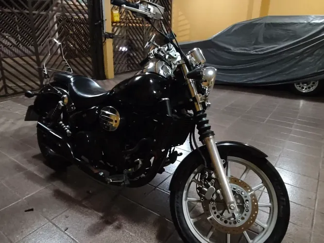 Dafra horizon 250 bem cuidada