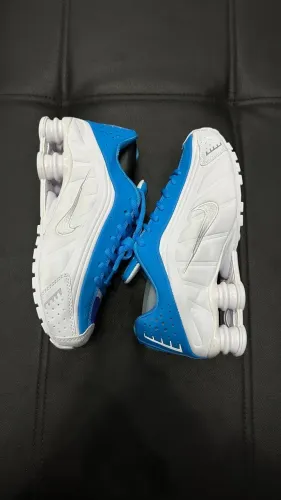 Tênis Nike shox R4