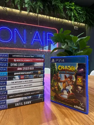 CRASH BANDICOOT TRILOGY - PS4