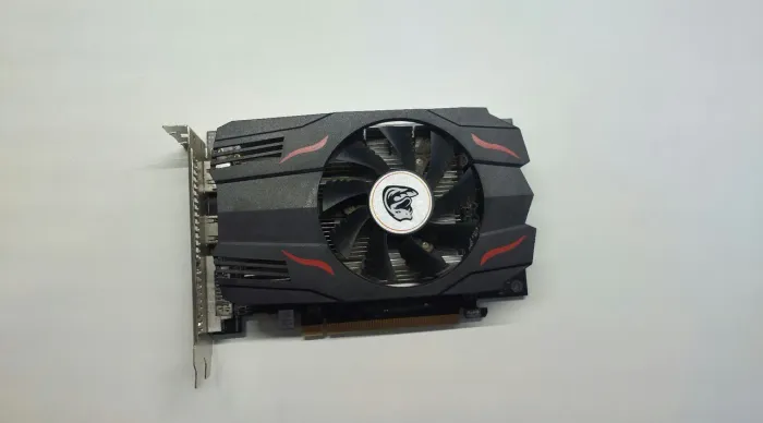 Placa de Vídeo AMD Radeon RX 550 2GB - Ótimo Estado