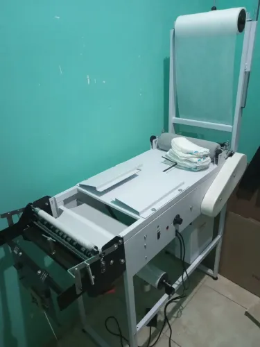 Máquina de fabricar fraldas 