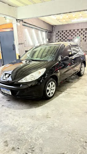 Peugeot 207 XR 1.4 Flex 8V 3P 2010