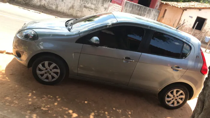 Fiat Palio Attractive 1.0 EVO Fire Flex 8V 5P 2013