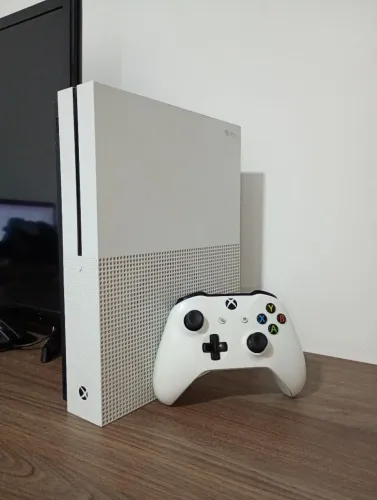 Oferta!! Xbox One S +1 controle