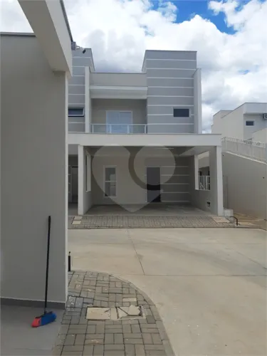 Casa em condomínio Zona Oeste