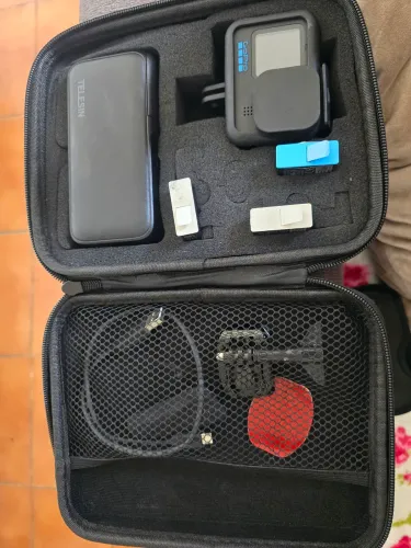 GoPro Hero 10 Black com Acessórios