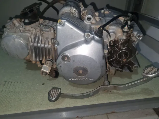 Vendo motor Honda Biz 125 2010 injetada