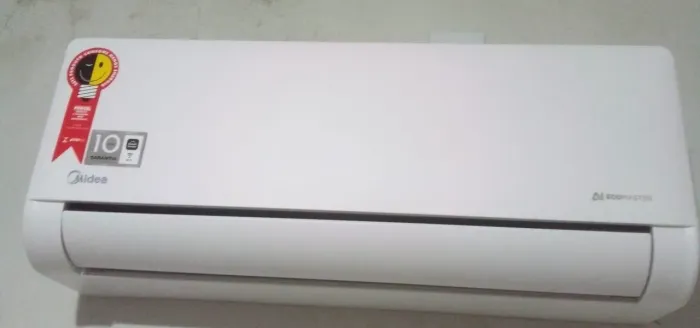 Vende-se ar-condicionado Midea