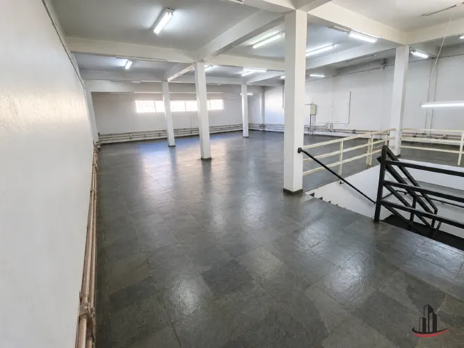 Galpão comercial para locação em Uberaba 407,08 m² bairro: Centro