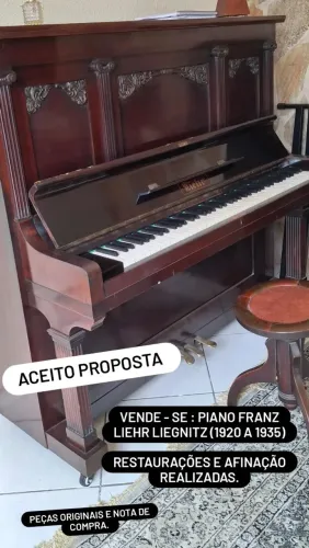 PIANO LIEHR LIEGNITZ 