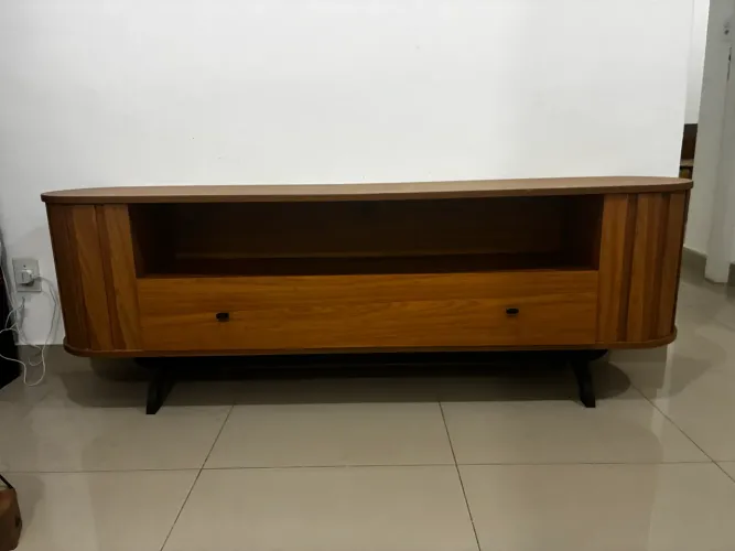 Rack Curvo 180cm para TV de até 70" com 1 Gaveta Dalla Costa