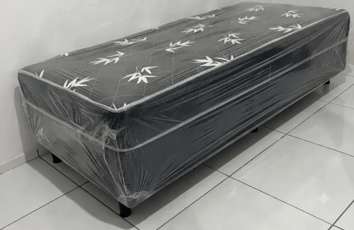 Cama solteiro unibox,em espuma RS500,00 no pix contato 98- *