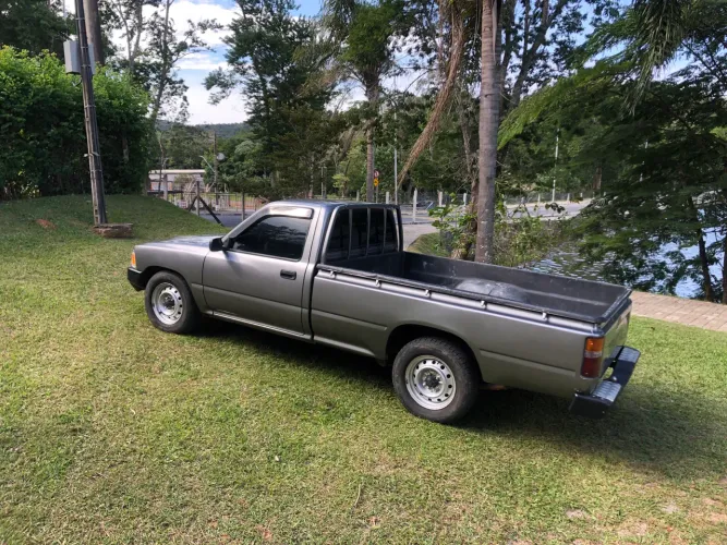 Toyota Hilux CS DLX 4X2 2.8 Diesel 1997