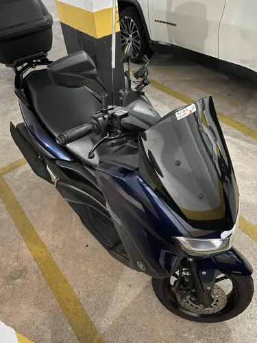 Nmax 19.000KM de garagem sem riscos