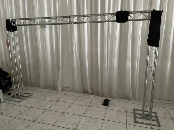 Treliça estrutura para iluminação e dj q15 2x3