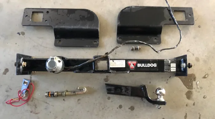 ENGATE REBOQUE REMOVIVEL AMAROK MARCA BULLDOG (MAIOR CAPACIDADE DE TRAÇÃO)  