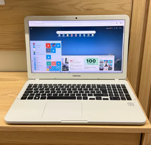 Notebook Samsung Essentials E30 - Intel Core i3-7020U, 4GB RAM, HD 1TB, Tela 15,6