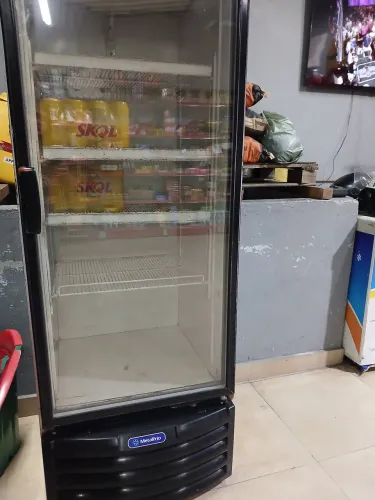 Vendo cervejeira expositora metalfrio